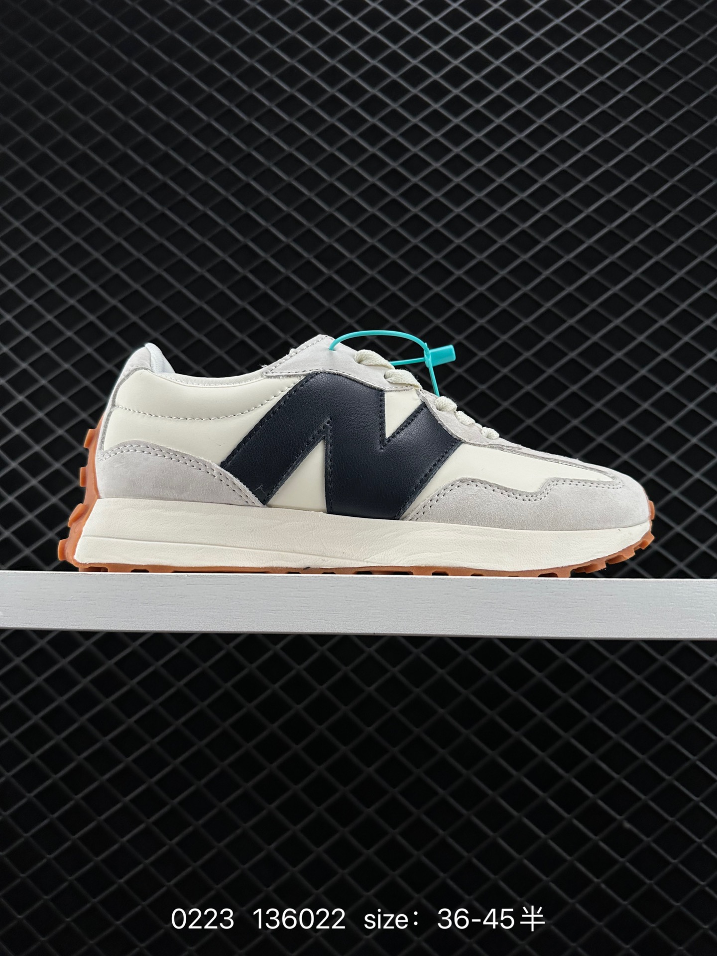 New Balance NB327 New Balance NB327